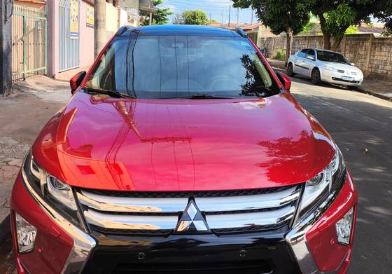 MITSUBISHI ECLIPSE CROSS 1.5 MIVEC TURBO GASOLINA HPE-S AWD CVT MITSUBISHI ECLIPSE CROSS 1.5 MIVEC TURBO GASOLINA HPE-S AWD CVT